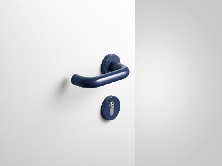 Lever handle with key rosette in the colour steel blue made of polyamide