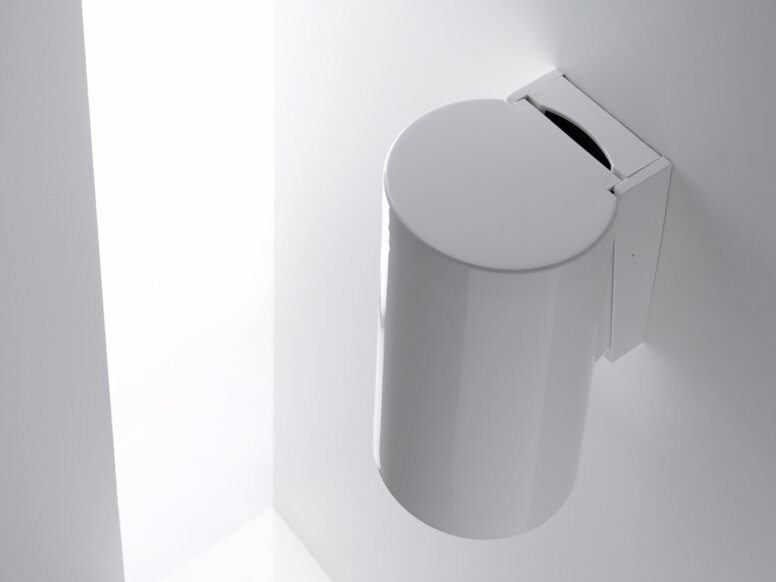 Wall-mounted litter bin in the colour signal white made of polyamide